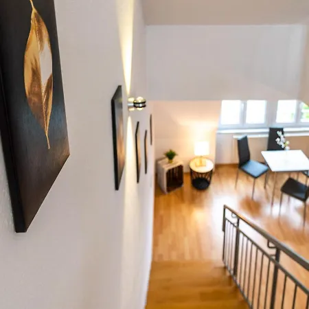 Blue Chili 99 - Grosszuegiges Loft Wlan Boxspringbett Bis 4 Pers Leipzig