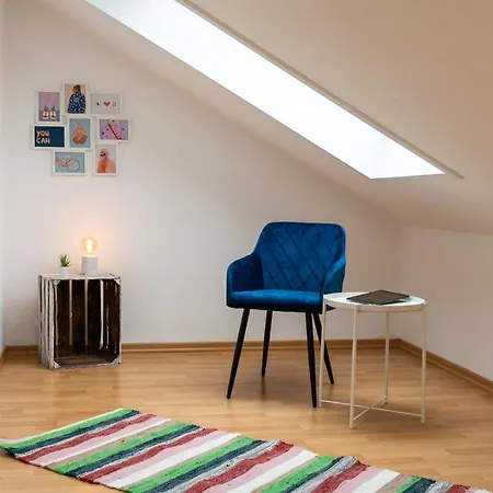 Apartman Blue Chili 99 - Grosszuegiges Loft Wlan Boxspringbett Bis 4 Pers