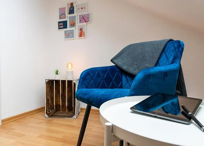 Blue Chili 99 - Grosszuegiges Loft Wlan Boxspringbett Bis 4 Pers Appartement Leipzig