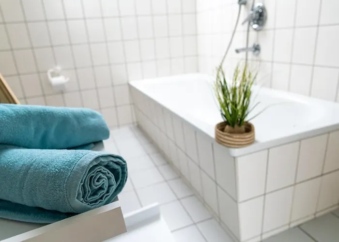 Blue Chili 99 - Grosszuegiges Loft Wlan Boxspringbett Bis 4 Pers Appartement *