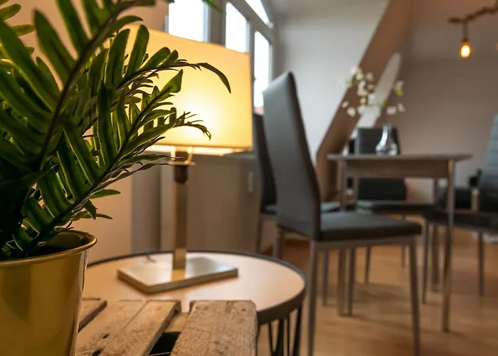 Blue Chili 99 - Grosszuegiges Loft Wlan Boxspringbett Bis 4 Pers * Leipzig